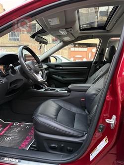 نیسان ئەلتیما